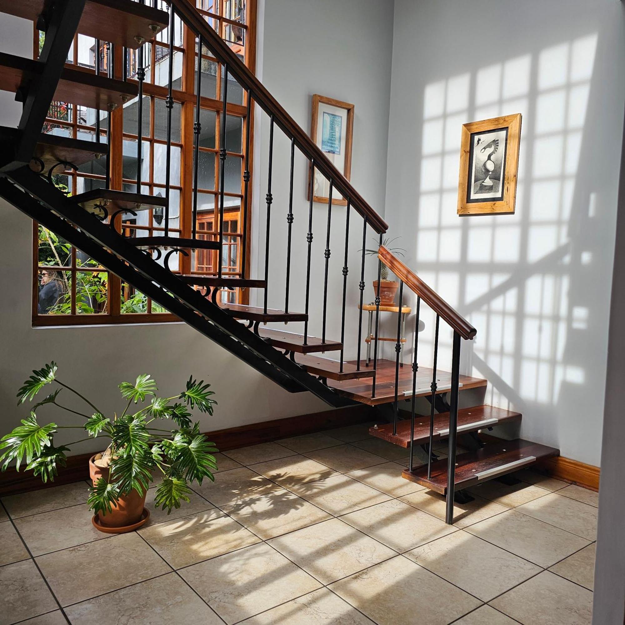 House Of House Guest House Stellenbosch Ngoại thất bức ảnh