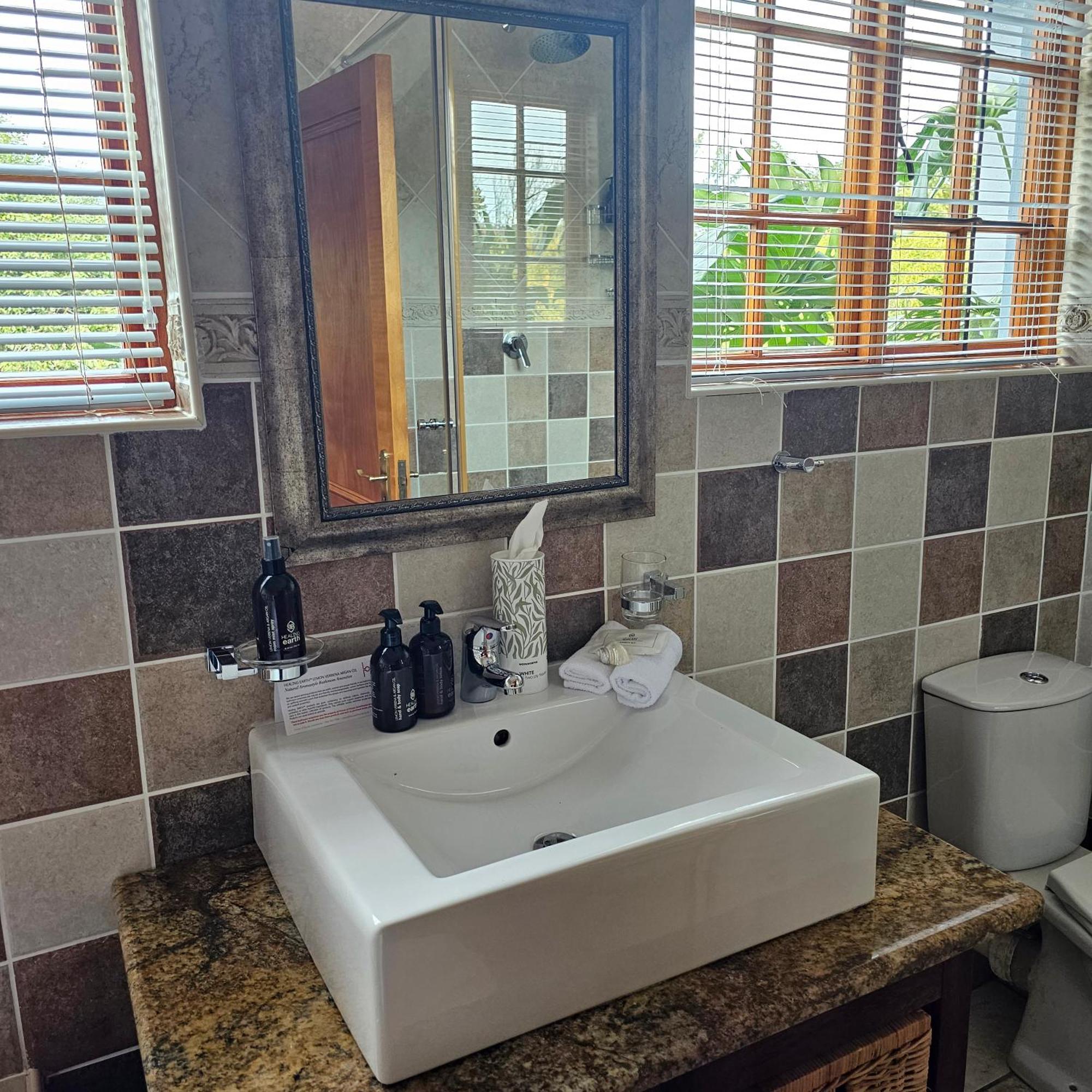 House Of House Guest House Stellenbosch Ngoại thất bức ảnh